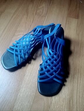 CLASSIQUE BLUE STRAPPY WOVEN SLINGBACK SANDALS-(10-MEDIUM)